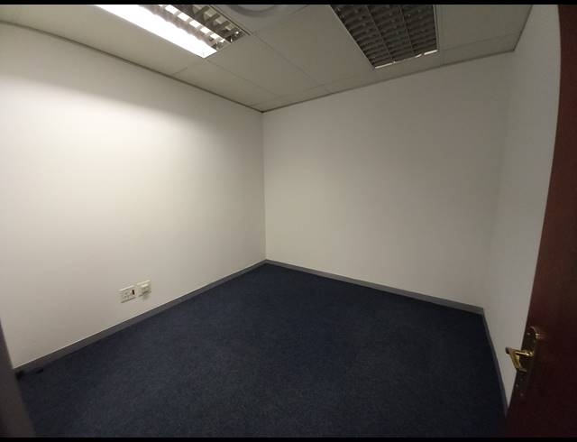 342M² OFFICE TO LET IN BRYANSTON